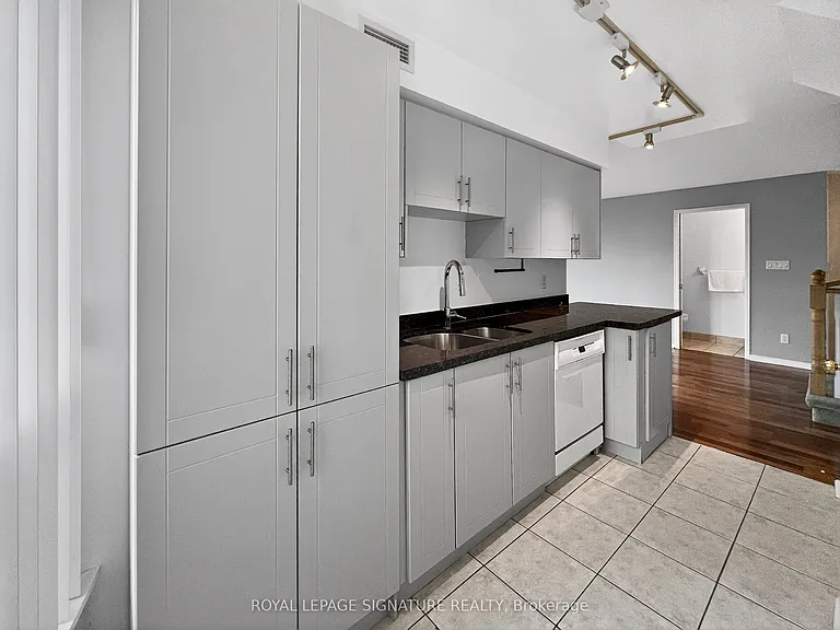 233 Beecroft Rd #506 — Photo 22
