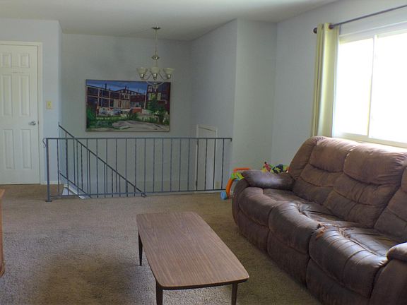 5th image of 60 Ramona Ave