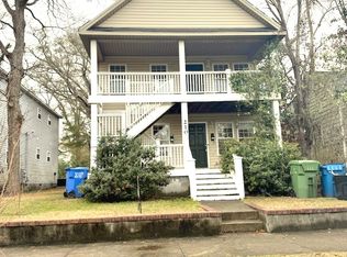 210 S 9th St #B, Wilmington, NC 28401