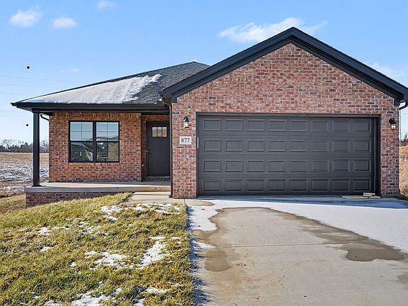 2nd image of 877 Denali Dr
