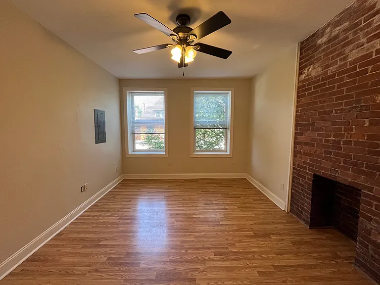 912 Portland St #3 — Photo 12