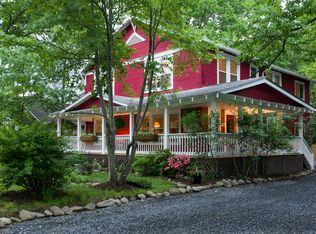 402 Montreat Rd, Black Mountain, NC 28711