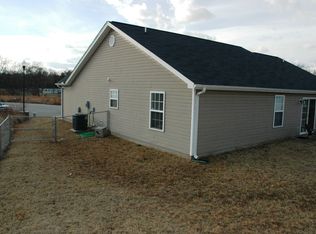 824 N Mossy Rock Rd, Spartanburg, SC 29303