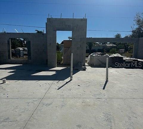 2nd image of 152 Albatross Rd