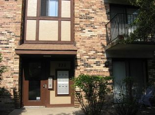230 Klein Creek Ct APT 4D, Carol Stream, IL