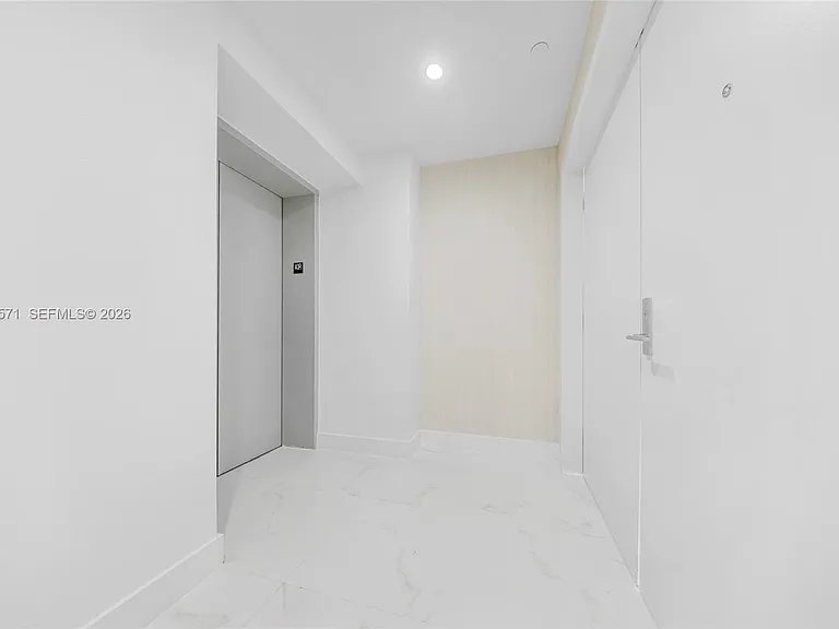 700 NE 24th St #4007 — Photo 69