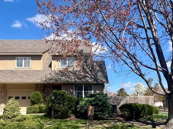 3027 SW Quail Creek Dr #3, Topeka, KS 66614