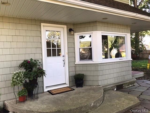 1st image of 53 Linden Ave