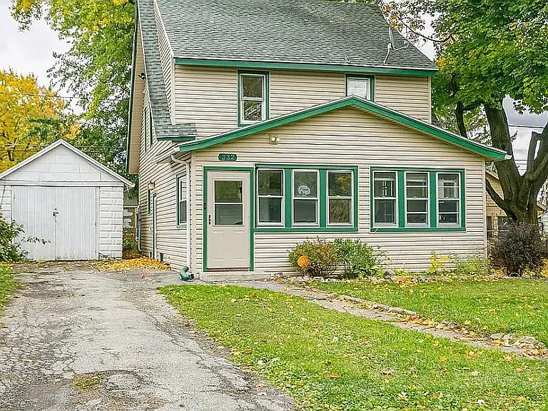 332 Bleacker Rd — Photo 2