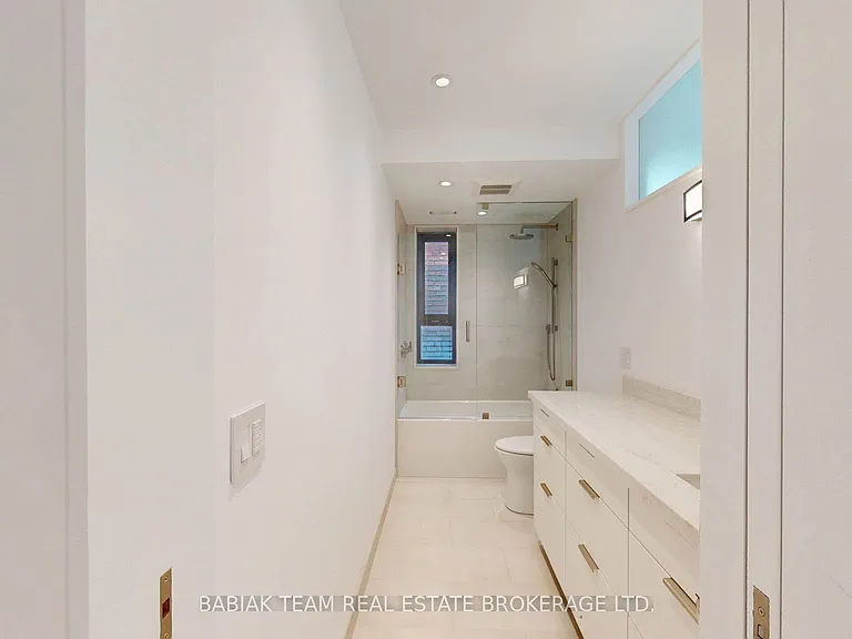 149 Maria St #UPPER — Photo 26
