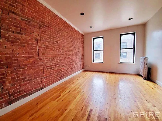 Rented by Spire Group | media 13