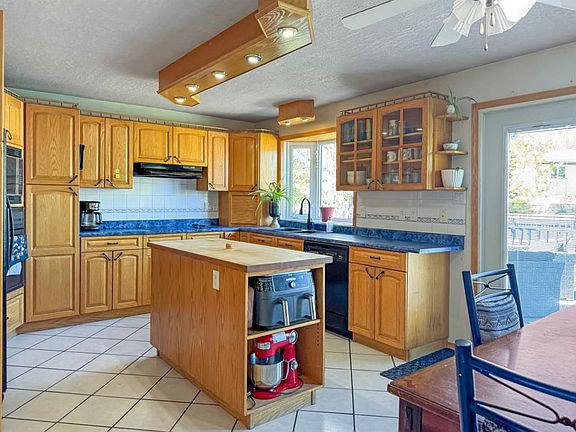 4th image of 11414 Norris Cres