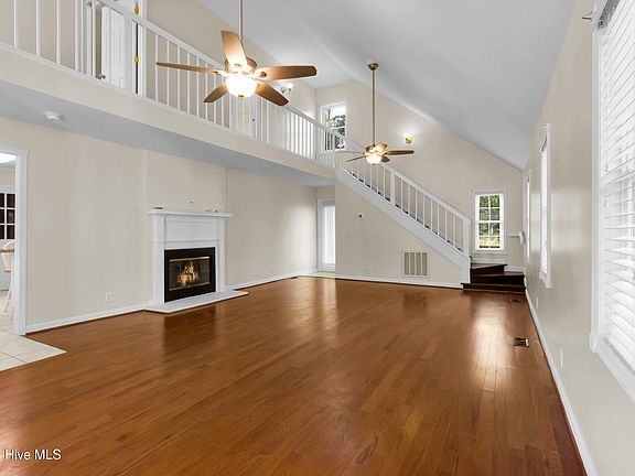 3rd image of 4801 Morton Rd