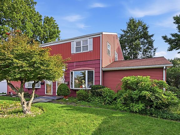 2nd image of 1403 Uelen Ct