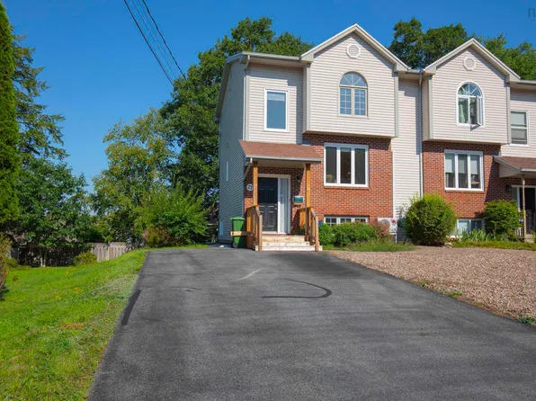 27 Willowbend Ct, Bridgewater, NS B4V 3V9
