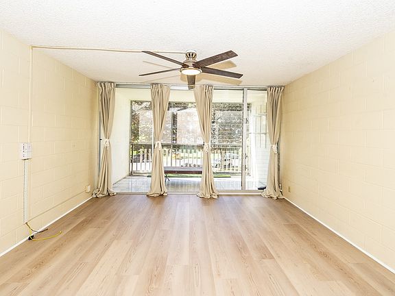 4th image of 95-273 Waikalani Dr APT D402