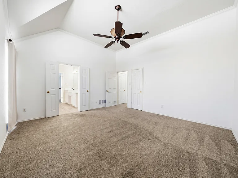3011 Downhill Ln — Photo 6