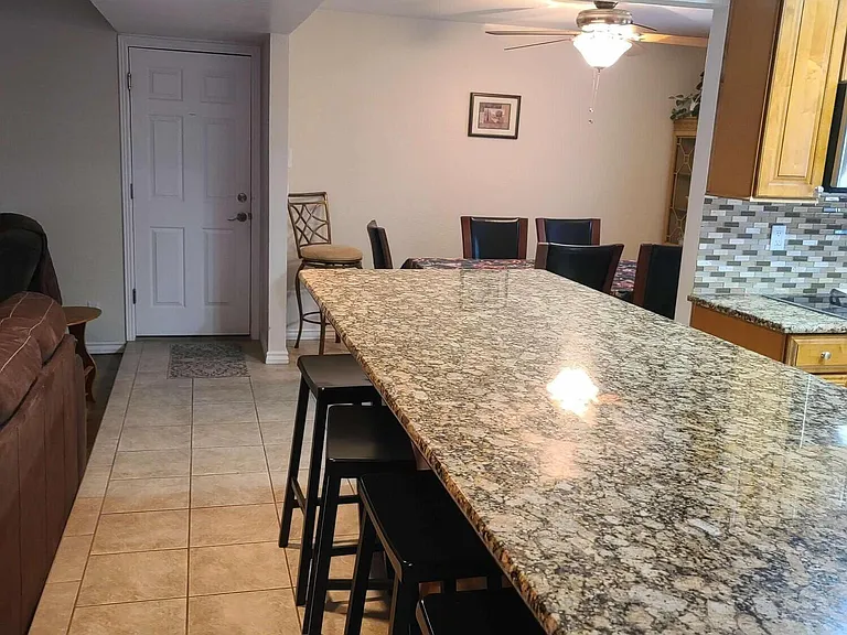 415 Corvair Dr — Photo 5
