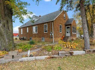 1713 1st Ave, Silvis, IL 61282