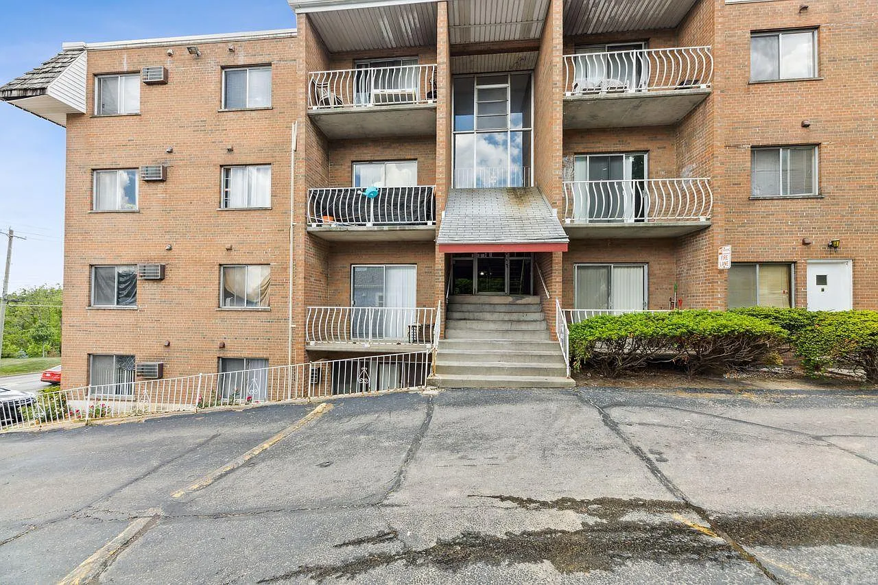4117 N Bend Rd APT 2 photo 1
