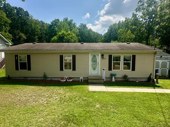 2002 Mount Olivet Rd, Kalamazoo, MI 49004
