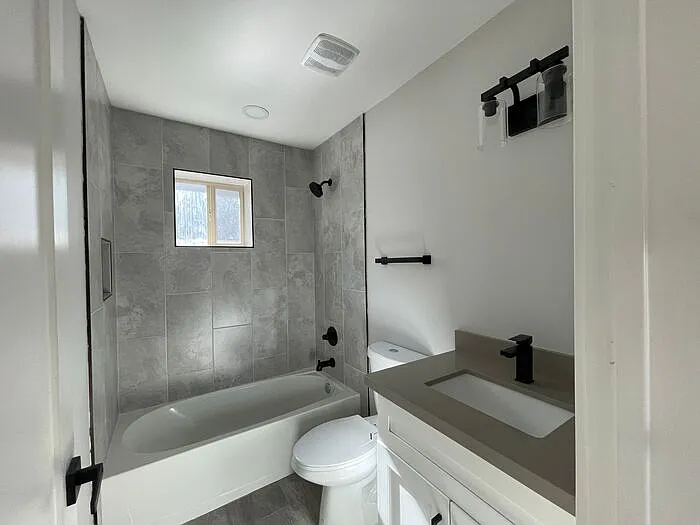 2726 E Culver St #B — Photo 63