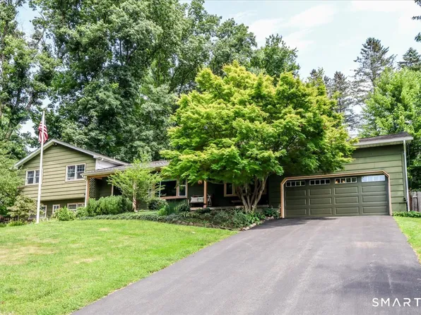 16 Pinewood Shores, Sherman, CT 06784