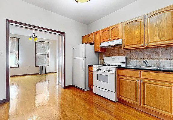 4th image of 258 E 125th St APT 2B