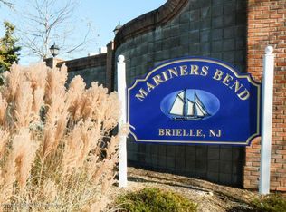 9 Mariners Bnd, Brielle, NJ 08730