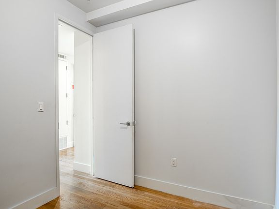 2nd image of 40 Malcolm X Blvd APT 2N