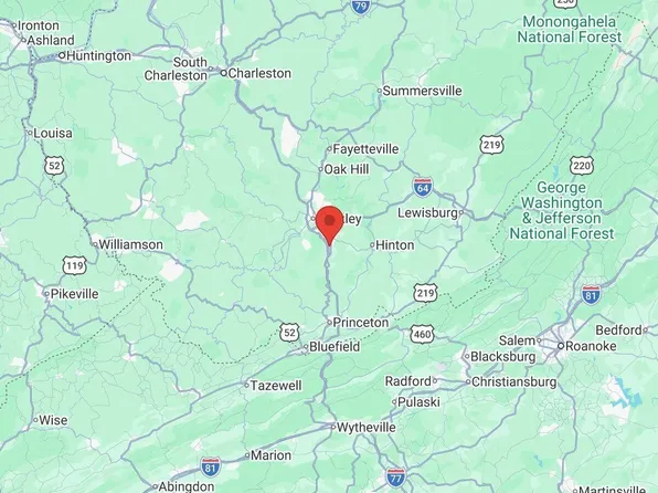 123 Blackhawk Ln, Cool Ridge, WV 25825