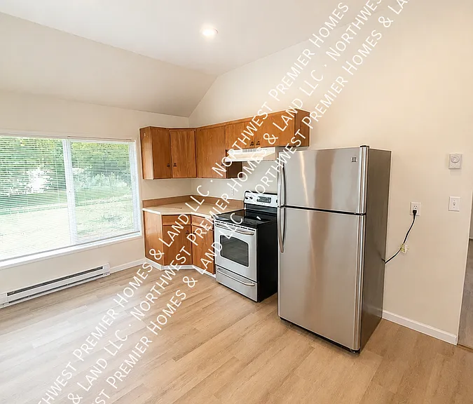 2690 Erlands Point Rd NW — Photo 4