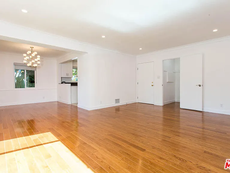 1204 N Crescent Heights Blvd #1 — Photo 3