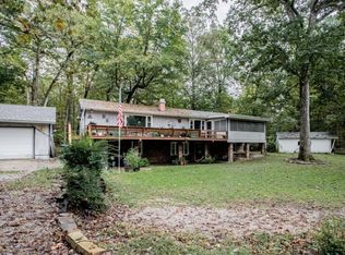 8593 N 2850 East Rd, Ellsworth, IL 61737