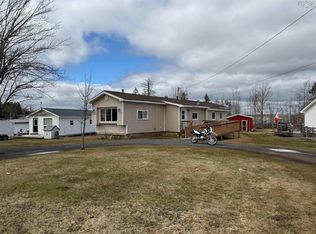 21 Jackson Point Rd, Cumberland, NS B4H 3X9