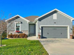 1902 Creek View Ln, Raymore, MO 64083