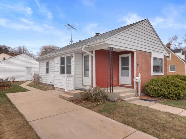 345 South Garfield AVENUE, Port Washington, WI 53074
