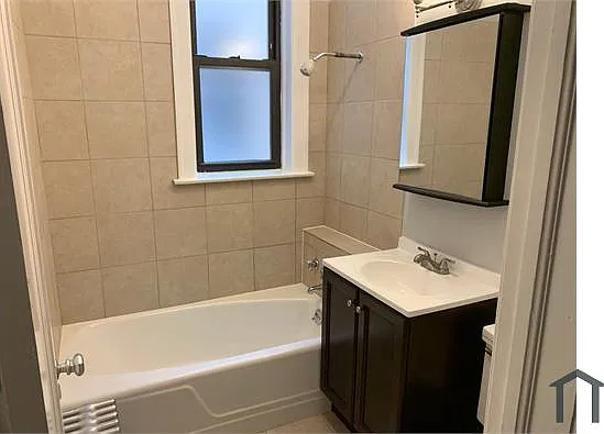 2 bed, $1,686 — Photo 2
