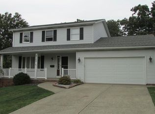 8180 Royalview Dr, Parma, OH 44129