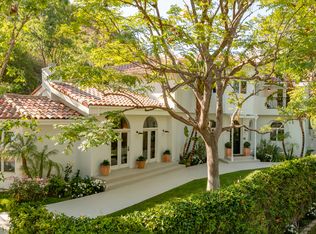 1541 N Bundy Dr, Los Angeles, CA 90049