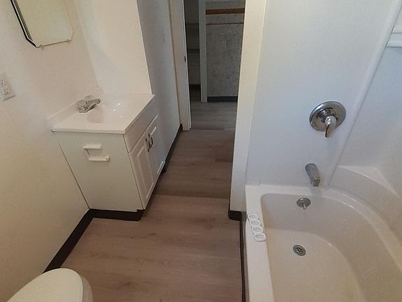 3rd image of 62 Livingston St #3