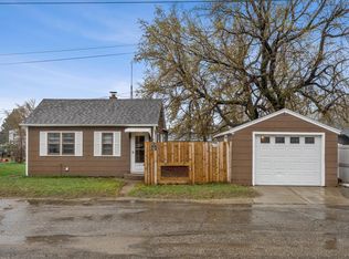 8 Osborn Ave S, Sabin, MN 56580