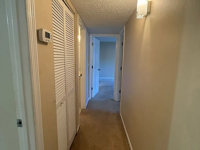 3380 Crystal Ct E #B — Photo 8