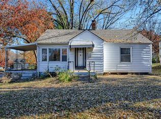 10037 Holmes Rd, Kansas City, MO 64131