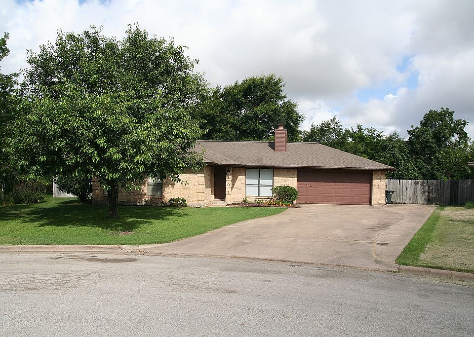 1st image of 401 Princeton Cir