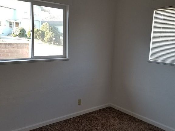 2nd image of 961 Pacific St #961