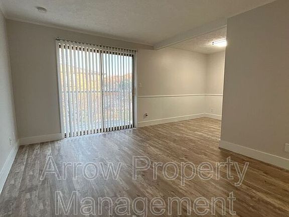 5th image of 1429 N 34th St #8