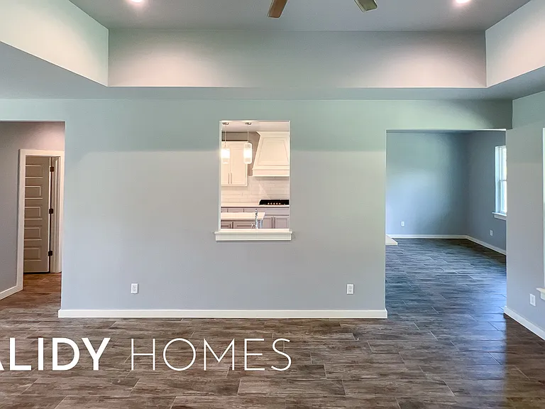 1724 Salma Rd — Photo 5