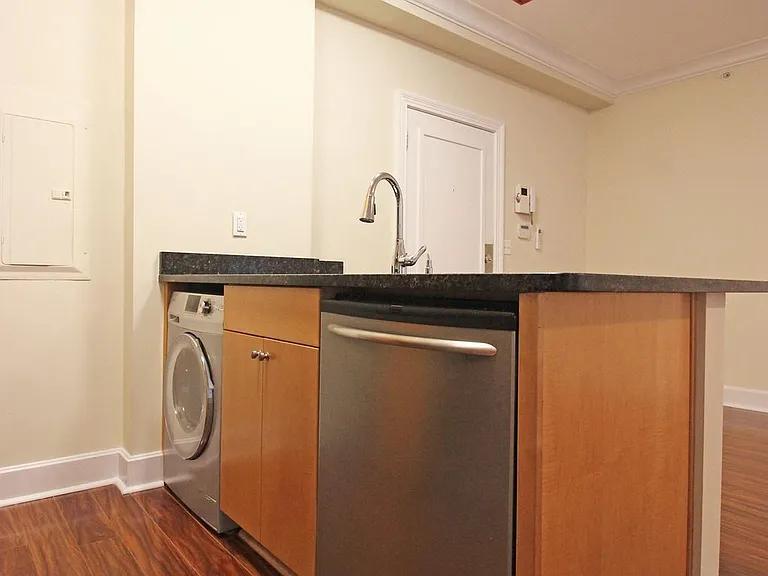 1121 24th St NW #202 — Photo 11