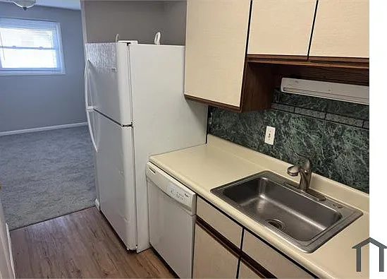 13 Warren Lodge Ct #1C — Photo 5